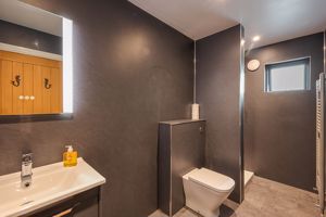 Photo 16- click for photo gallery